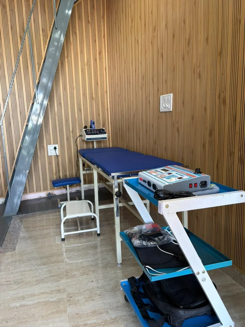 HA Physiotherapy and Rehabilitation Centre interior